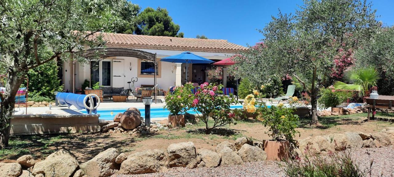Bed and Breakfast Fenetre Sur Les Alpilles Saint-Martin-de-Crau Exterior foto